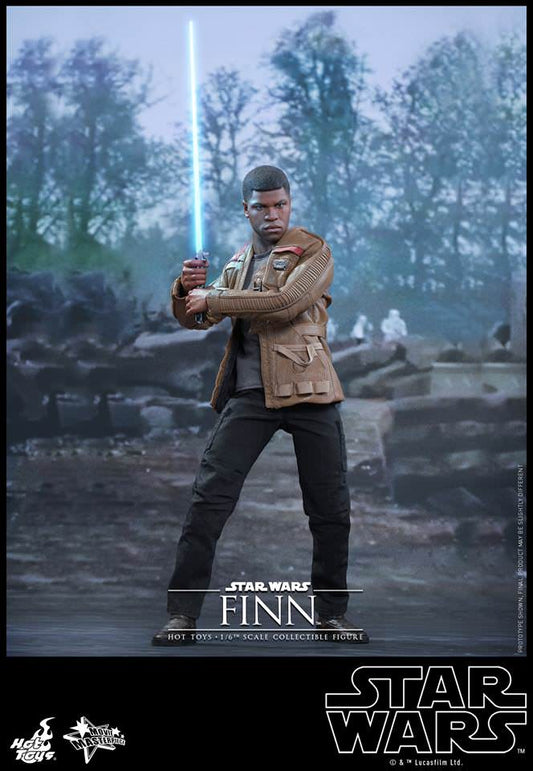 Hot Toys Star Wars: The Force Awakens - Finn MMS345