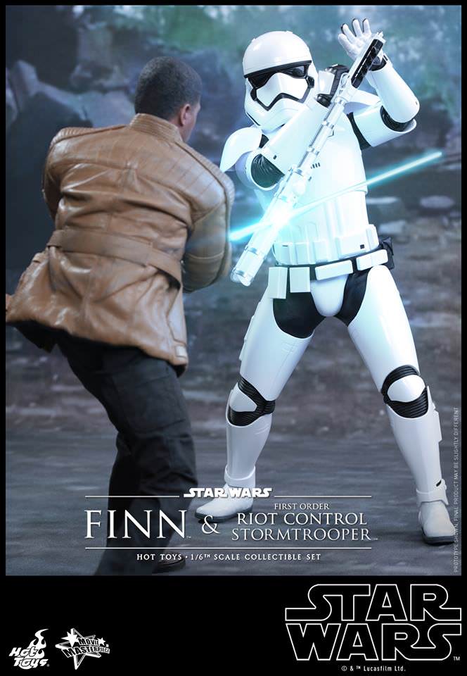 Hot Toys Star Wars: The Force Awakens - Finn and First Order Riot Control Stormtrooper MMS346