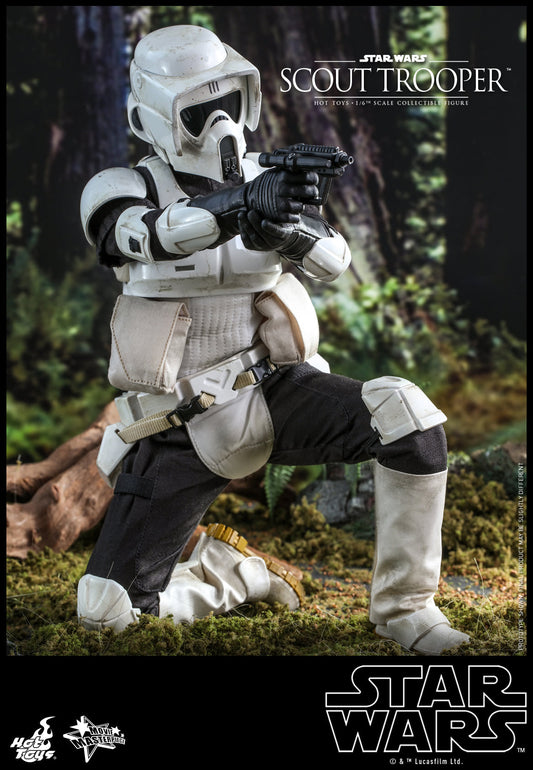 Hot Toys Star Wars : Return of the Jedi™ - 1:6 Scale Scout Trooper™ Collectible Figure MMS611