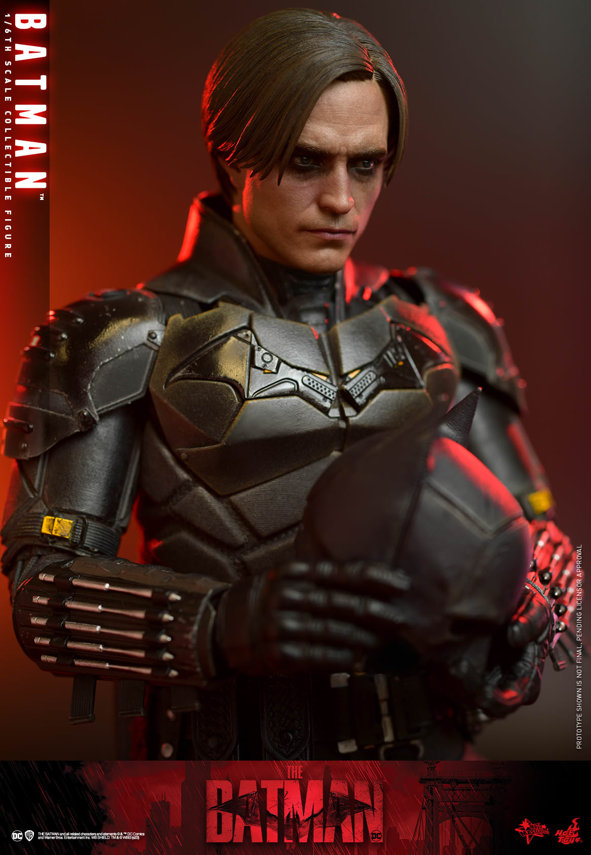 Hot Toys The Batman - 1/6th scale Batman Collectible Figure MMS638