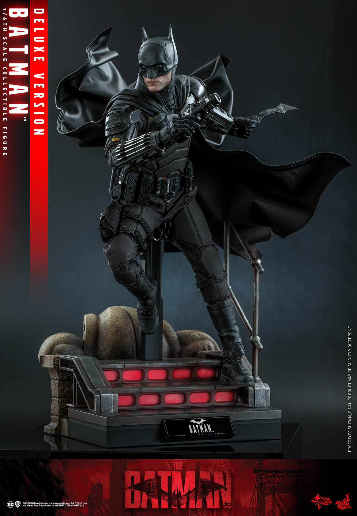 Hot Toys The Batman - 1/6th scale Batman Collectible Figure (Deluxe Version) MMS639