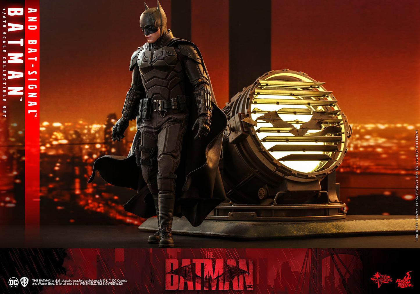 Hot Toys The Batman - 1/6th scale Batman &amp; Bat-Signal Collectible Set MMS641