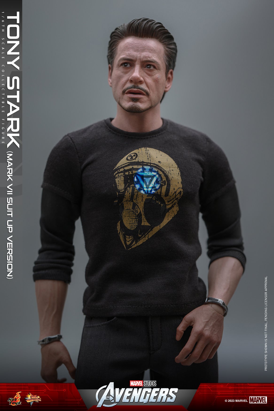 Hot Toys “The Avengers” – Tony Stark (Mark VII Suit Up Version) 1:6 Scale Collectible Figure (Special Edition - Stark Tower Hologram) MMS718B