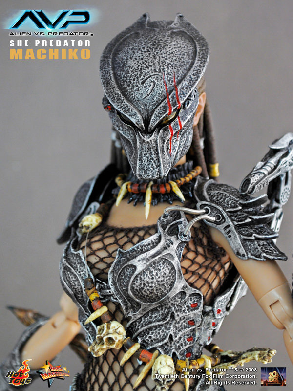 Hot Toys Avp She Predator – Machiko MMS74