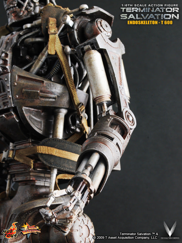 Hot Toys Terminator : Salvation – Endoskeleton T-600 MMS93