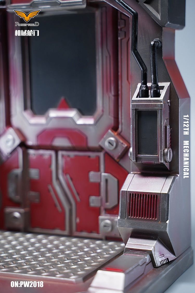 PWTOYS 1:12 Scale Mechanical Hatch Door