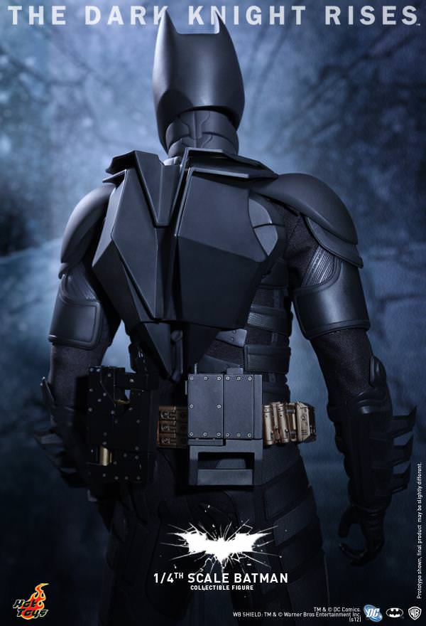 Hot Toys The Dark Knight Rises - Batman 1/4th scale QS001 ( Regular Edition)