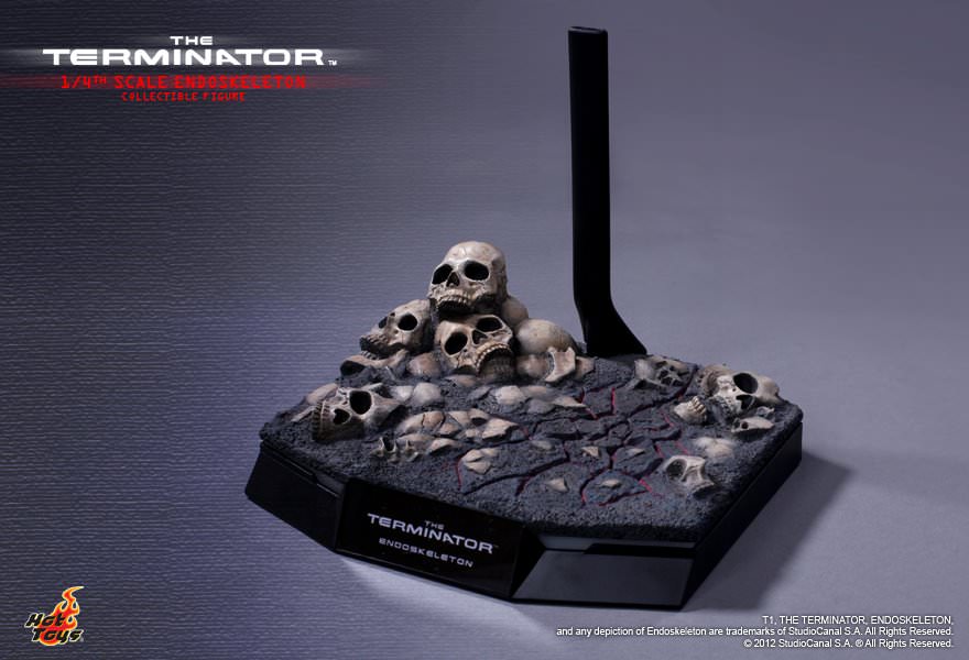 Hot Toys The Terminator - Endoskeleton 1/4th Scale QS002 (Regular Edition)