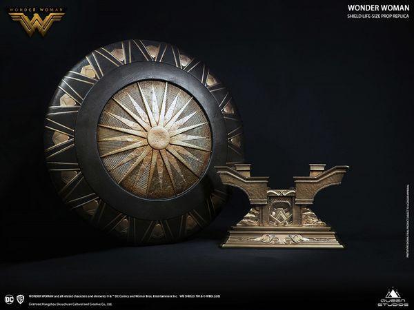 Queen Studios Wonder Woman Shield Life-size Prop Replica (Polystone)