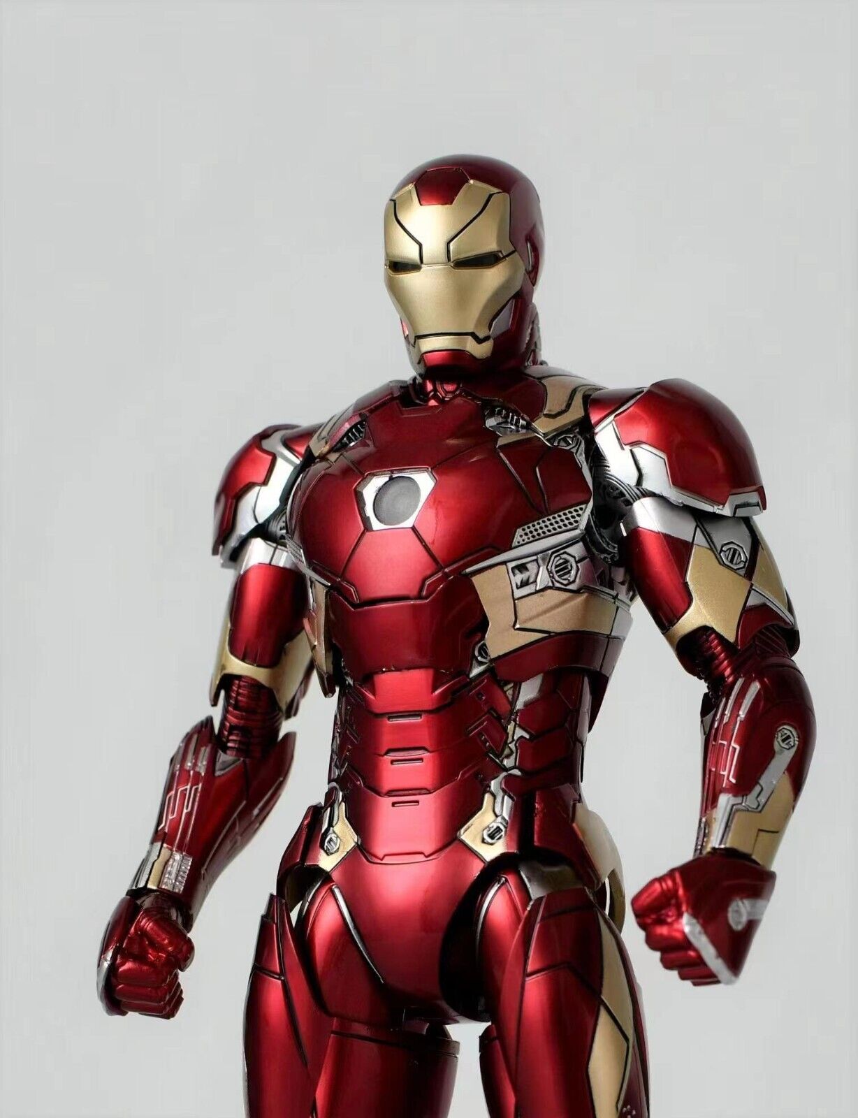 Comicave Studios 1:12 Scale Iron Man Mark XLVI Collectible Figure