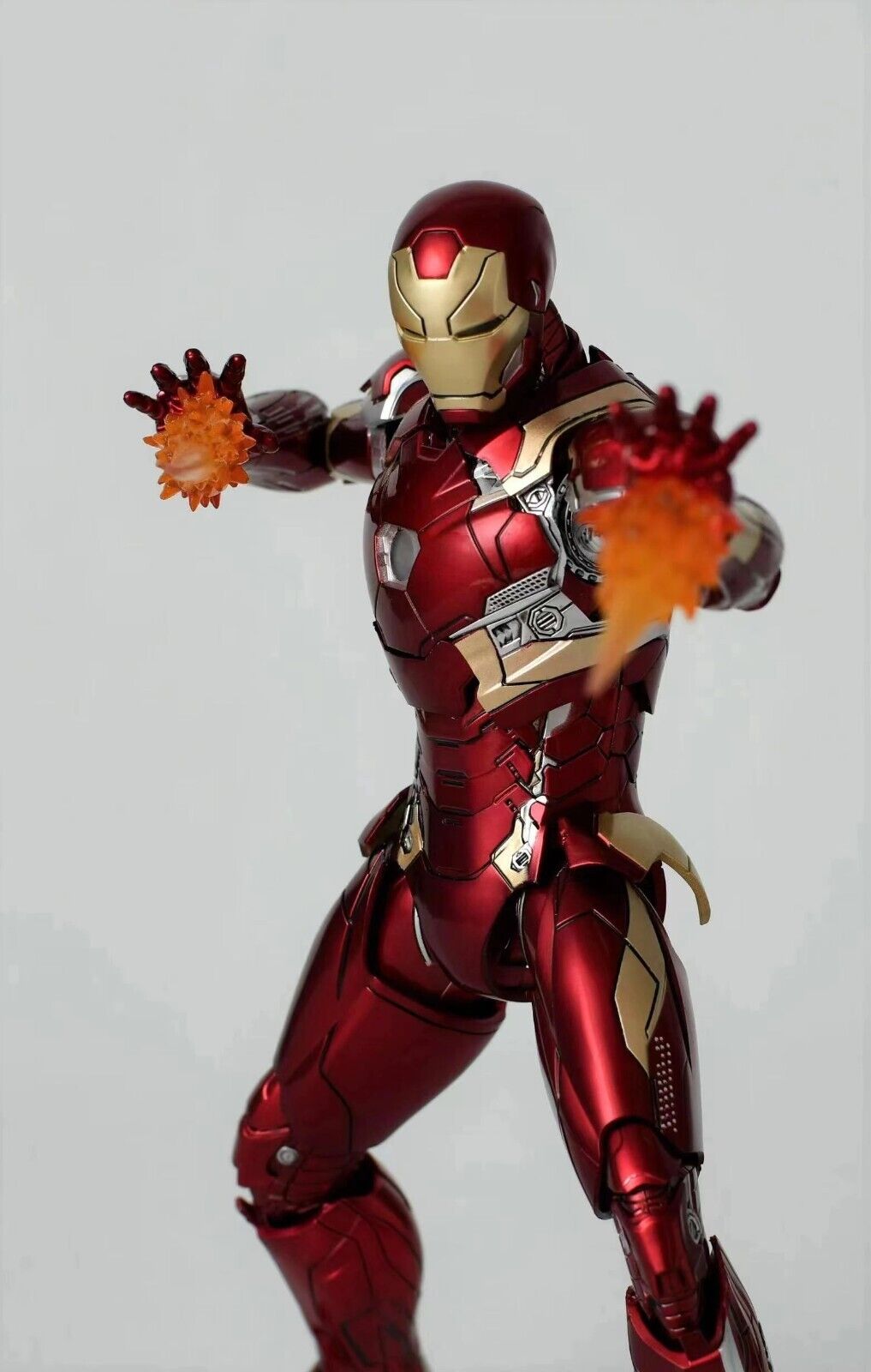 Comicave Studios 1:12 Scale Iron Man Mark XLVI Collectible Figure