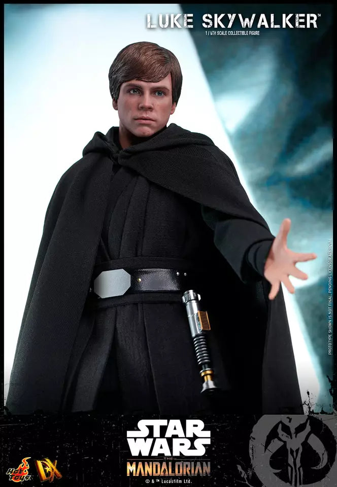 Hot Toys Star Wars: The Mandalorian - 1:6 Scale Luke Skywalker (Normal Edition) Collectible Figure DX22